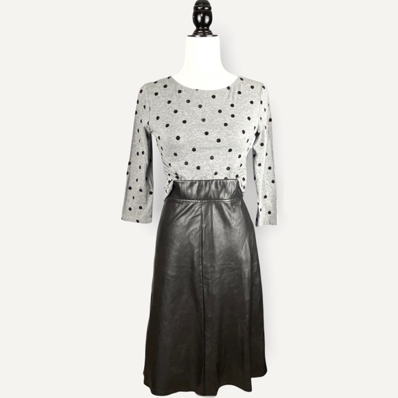 IMNYC Isaac Mizrahi 3/4 Sleeve Grey Scoop Neck Top - Picture 4 of 16